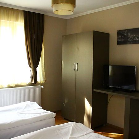 Guest House Central Kŭrdzhali Eksteriør bilde